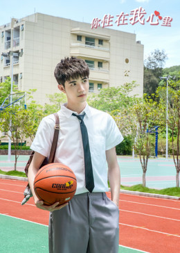 中国武警 封面图